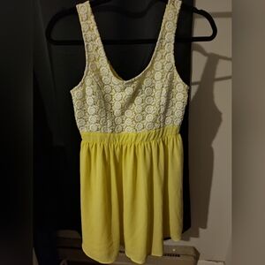 Forever 21 Yellow Fit & Flare Dress White Lace Bodice Summer Size Small